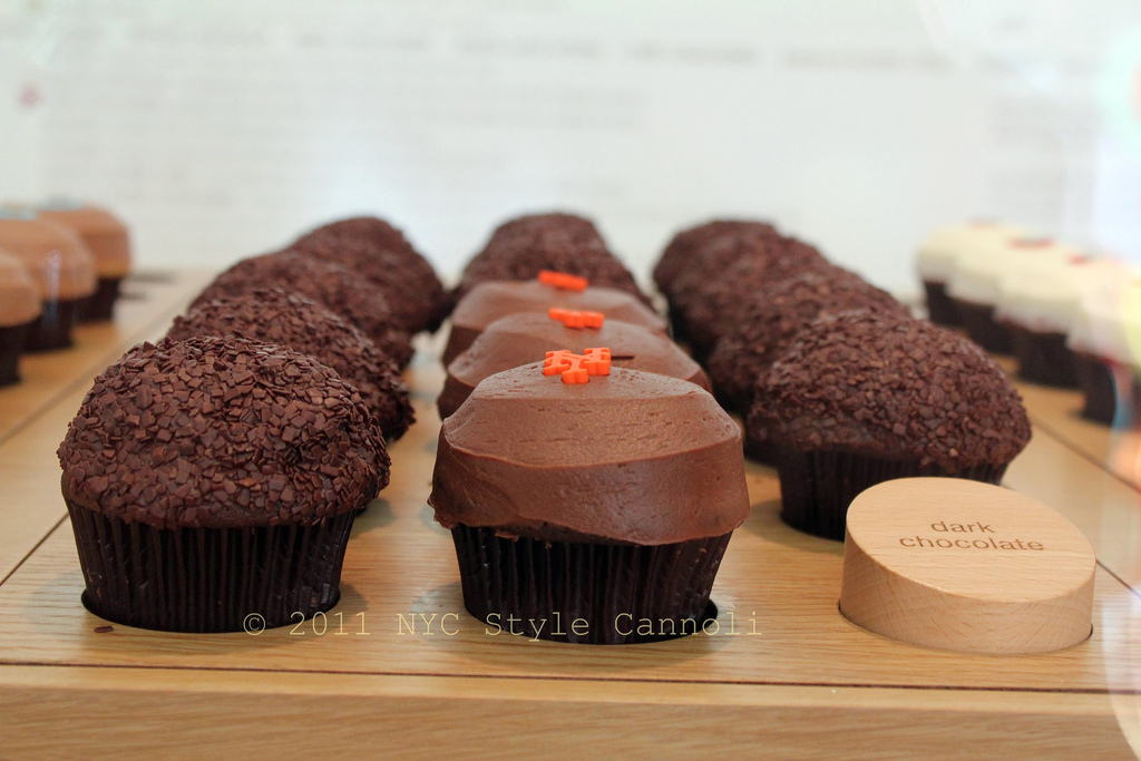 Sprinkles Cupcakes in New York City NYC, Style & a little Cannoli