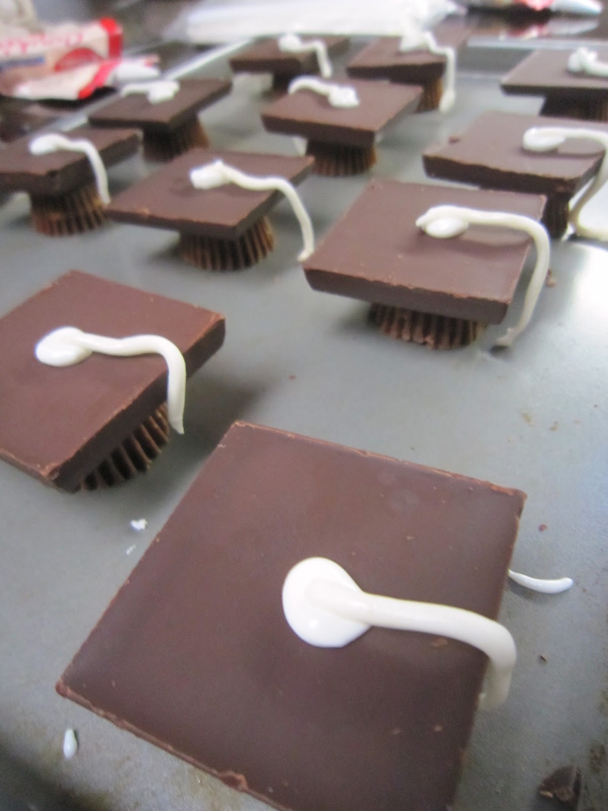 McGalver Graduation Cap Candies