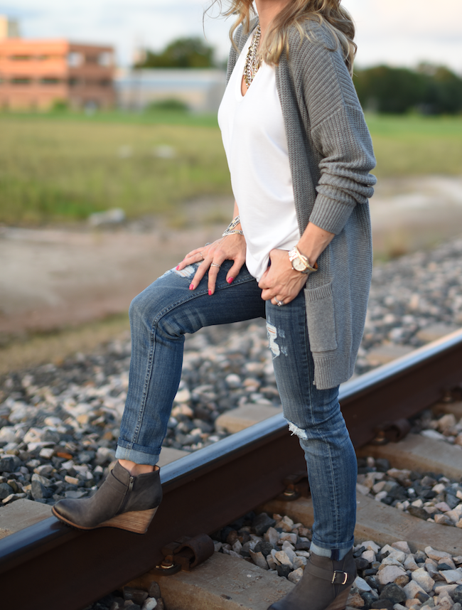 White Tank & Ripped Jeans (Now & Later) • Honey We're Home