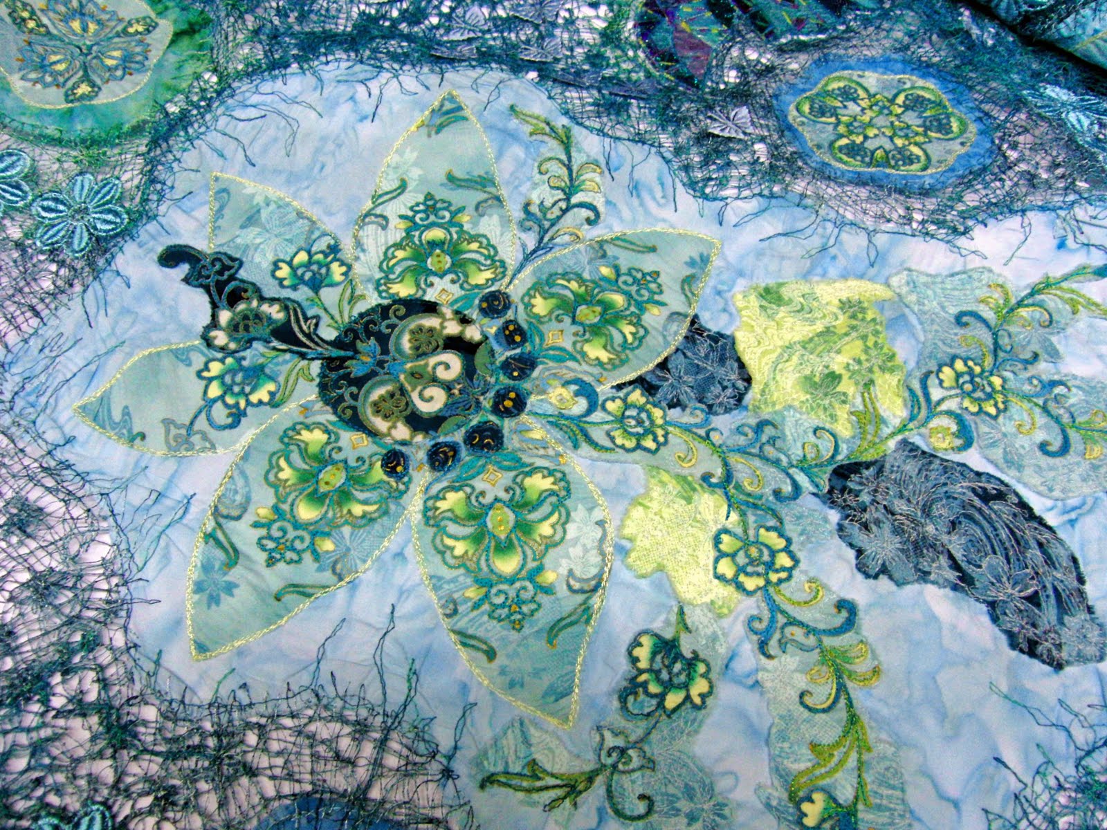 art2wearblog: april 2011