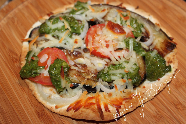 Aynur Hanımın Dünyası Pesto soslu patlıcanlı mini lavaş pizza