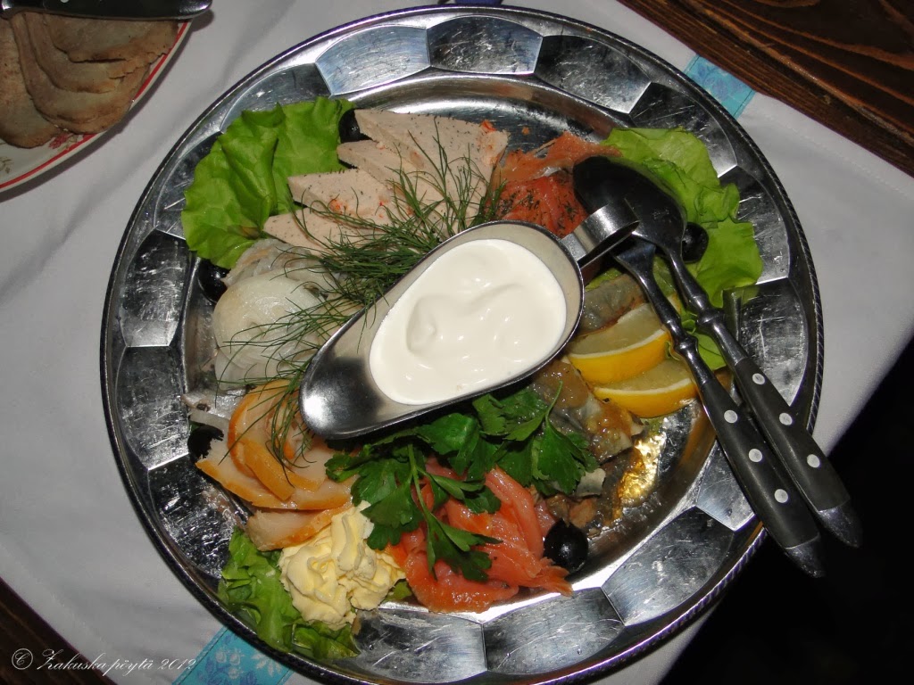 Zakuskapöytä Zakuskapöydästä