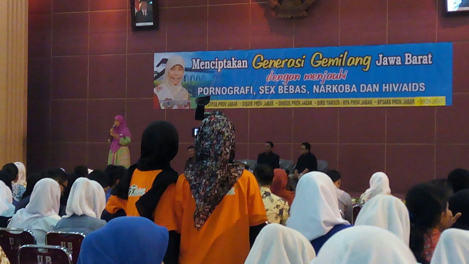 Seminar " Menciptakan Generasi Gemilang Jawa Barat dengan menjauhi Pon...