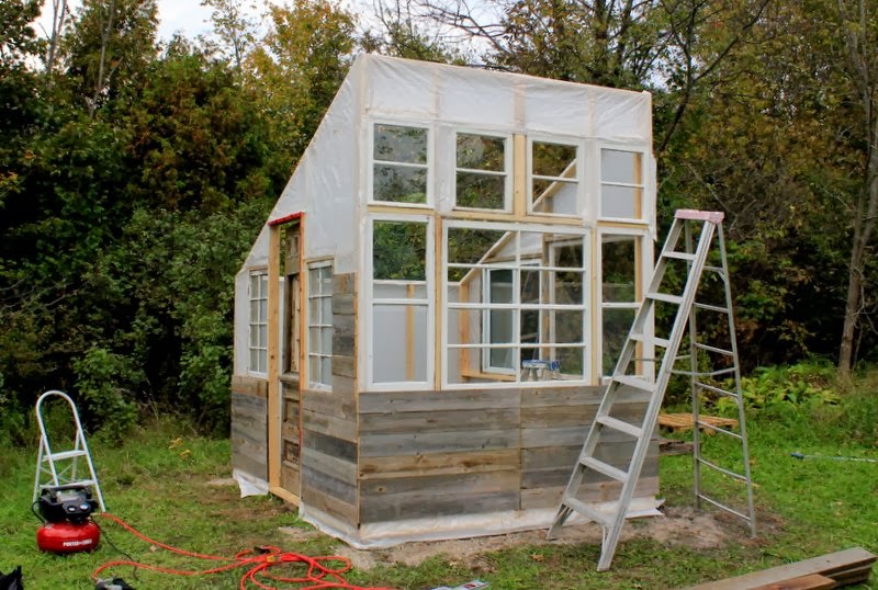 Elemental: Passive Solar Greenhouse Design. (Or, How I spent my weekend.) Circuit Diagram