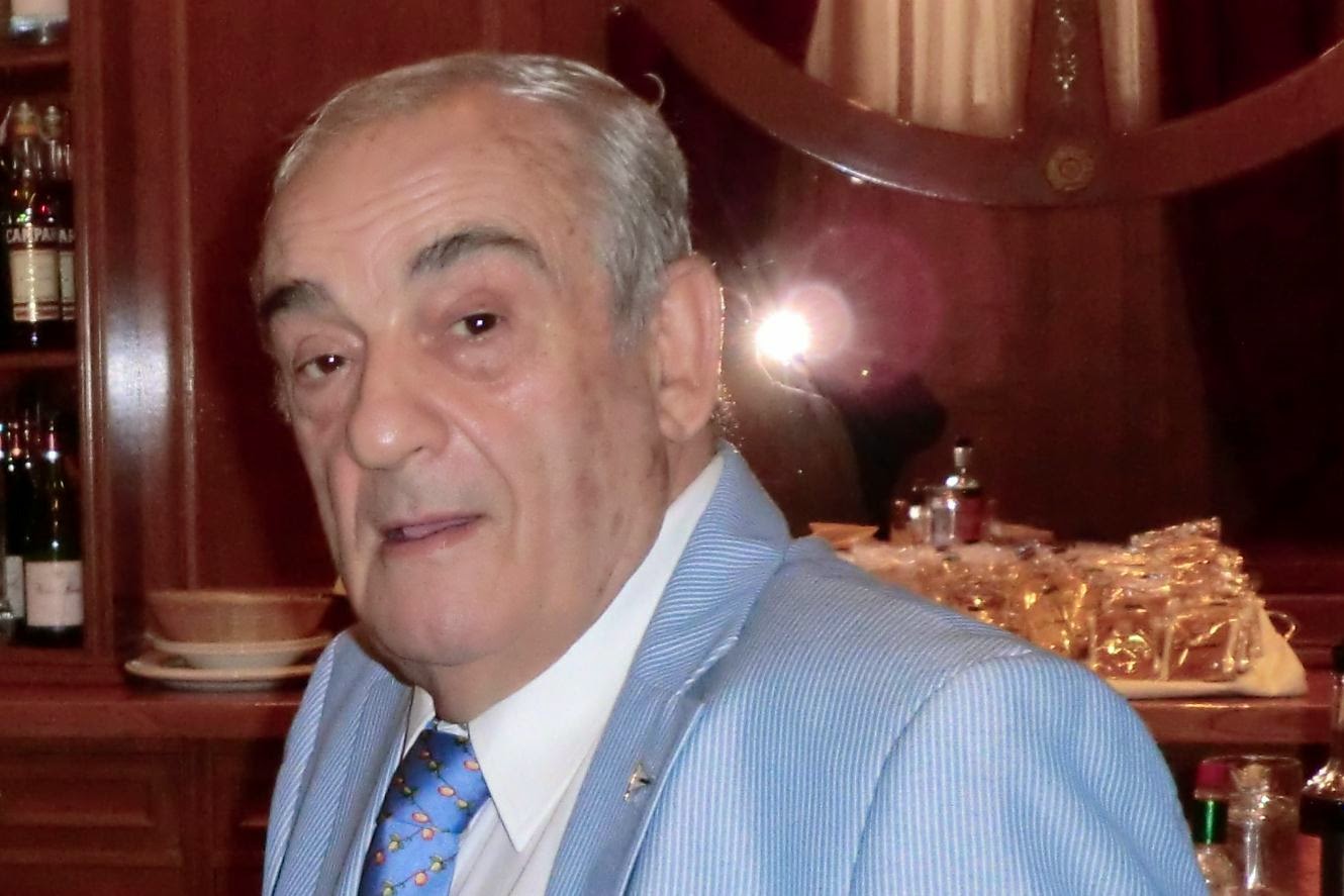 AGENDA Lectura del poeta Alfredo Gómez Gil en la