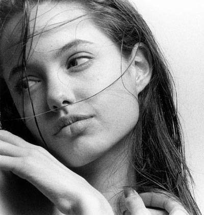 Angelina Jolie Hot Pics Wallpapers