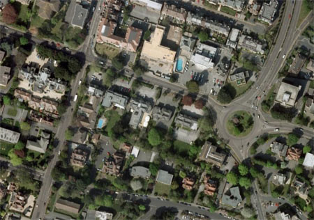 Google Earth  on Google Maps
