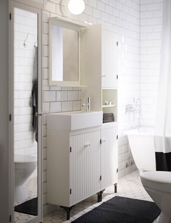 Lampadari da bagno ikea: piastrelle bagno bianche. i lampadari ... Piantane legno ikea