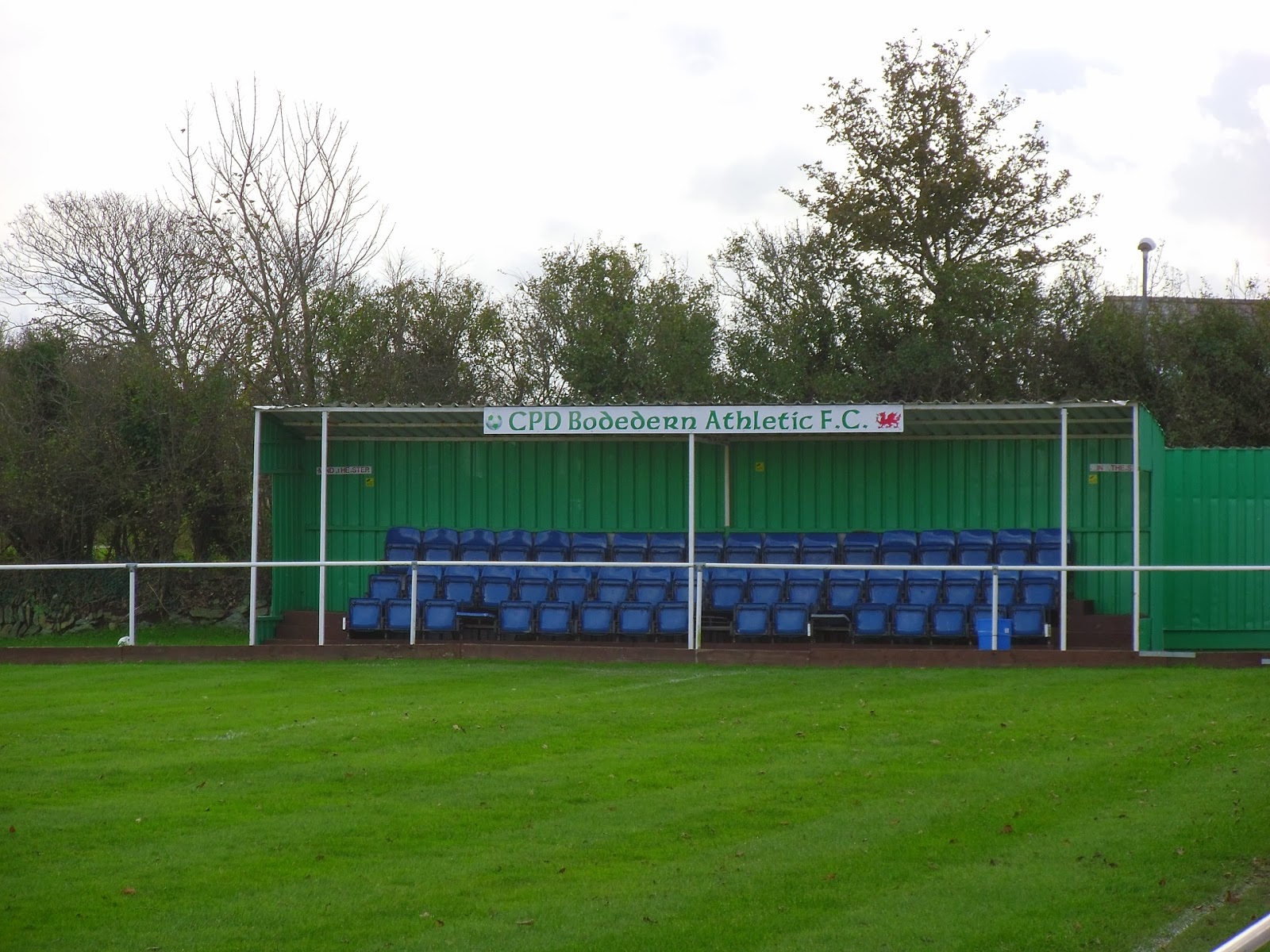 Damage In The Box! BODEDERN ATHLETIC (Cae Ty Cristion)