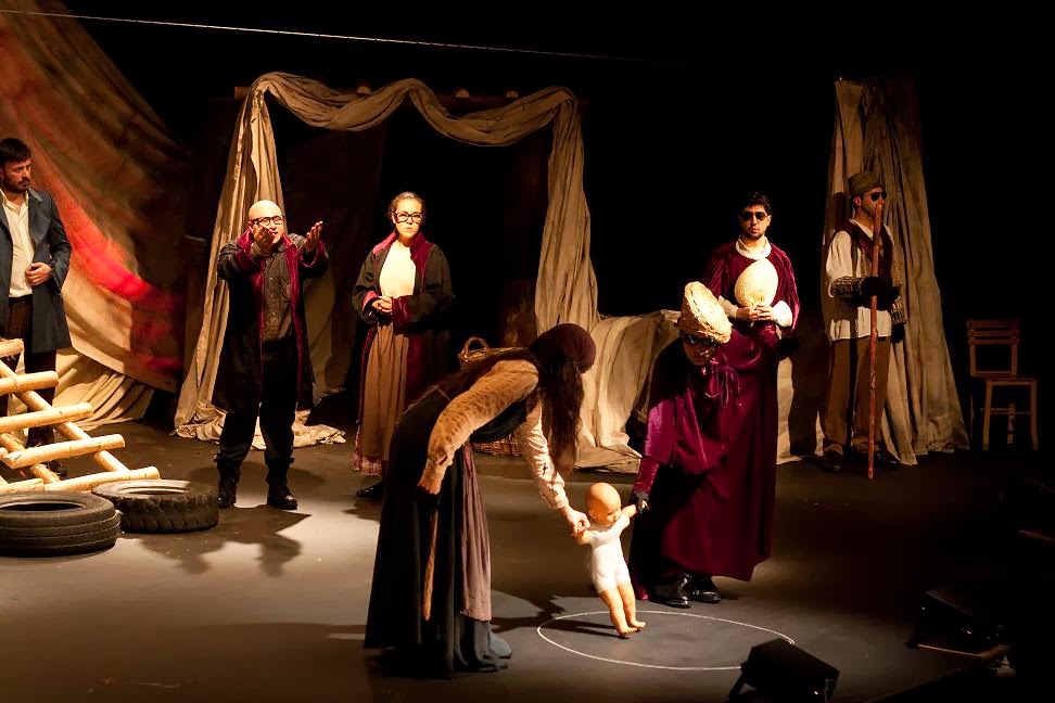 hayata dair her sey tarihte tiyatro