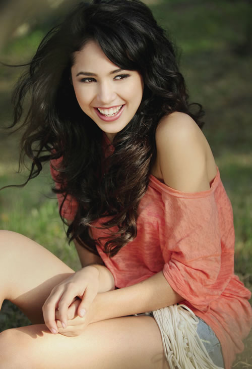 Famous And Celebrities Jasmine Villegas Learn More About The Lucky One Who Was Once The Baby Justin Bieber And Recorded With Nick Jonas