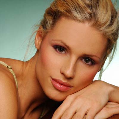 Celebrities In Hot Bikini Michelle Hunziker Tv Host In Bikini