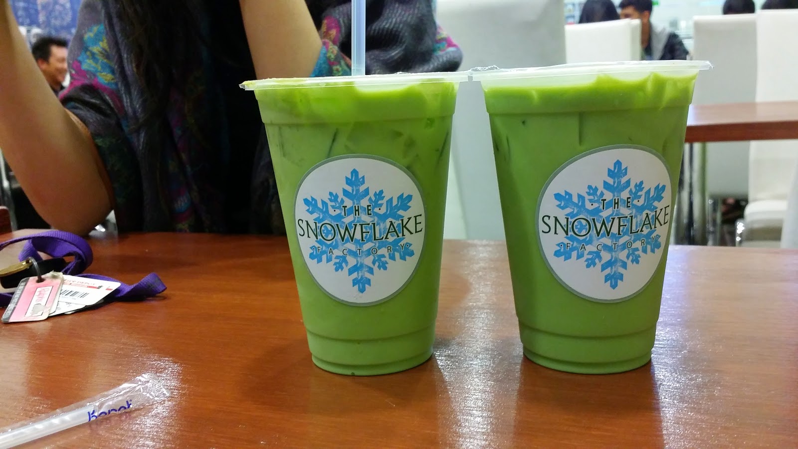 WHY THE SNOWFLAKE FACTORY IS MY NEW FAVORITE SPOT FOR GREEN THAI TEA