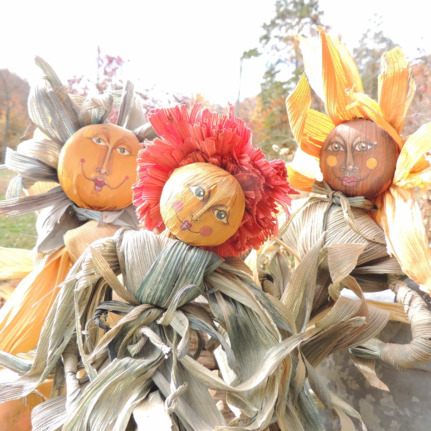 Hopalong Hollow Gazette Corn husk dolls