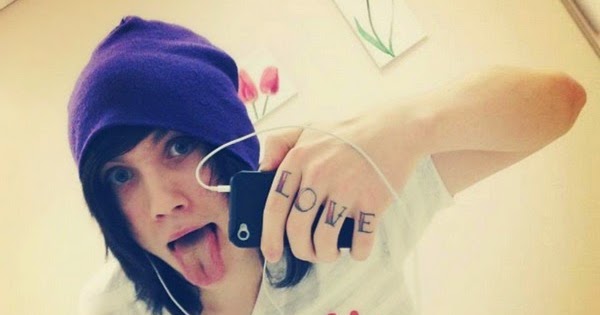 emo boy self pic mirror cellphone hood cute love