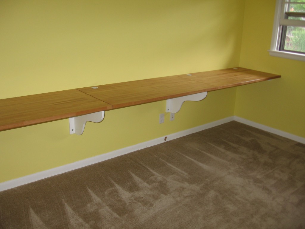 Built in desk better than anything we could buy IKEA Hackers IKEA