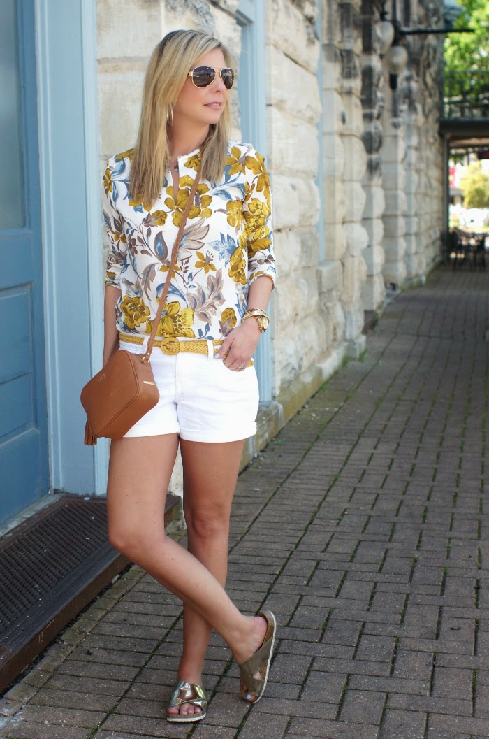 Outfit ideas with white shorts