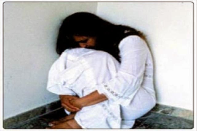 ام بريطانية تجبر ابنتها عى اقامة علاقة غير شرعية مع 1800 رجل قبل بلوغها 18 عام ام بريطانية تجبر ابنتها عى اقامة علاقة غير شرعية مع 1800 رجل قبل بلوغها 18 عام
