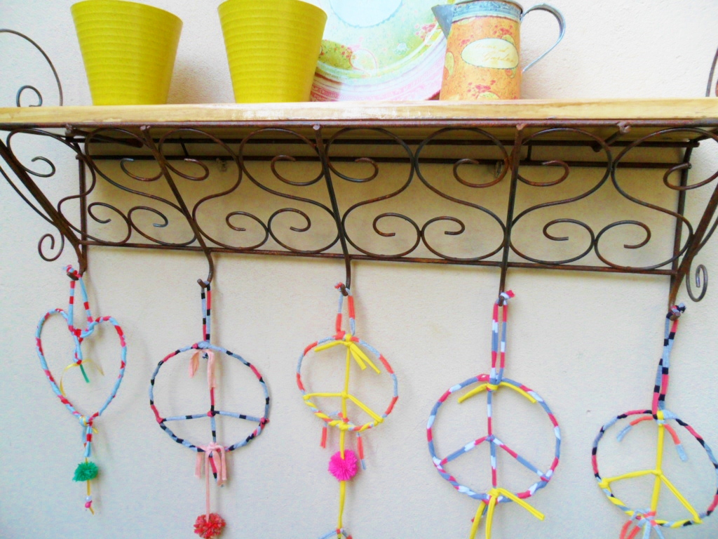 Símbolos de la Paz: Tienda Deco C