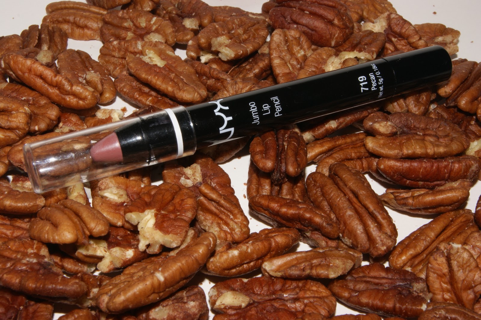 NYX Jumbo Pencil Review Pecan The Sunday Girl