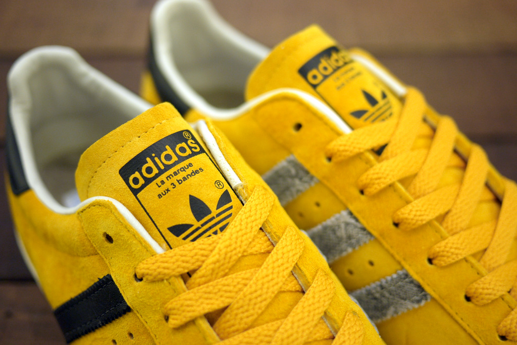 superstar 80s yellow