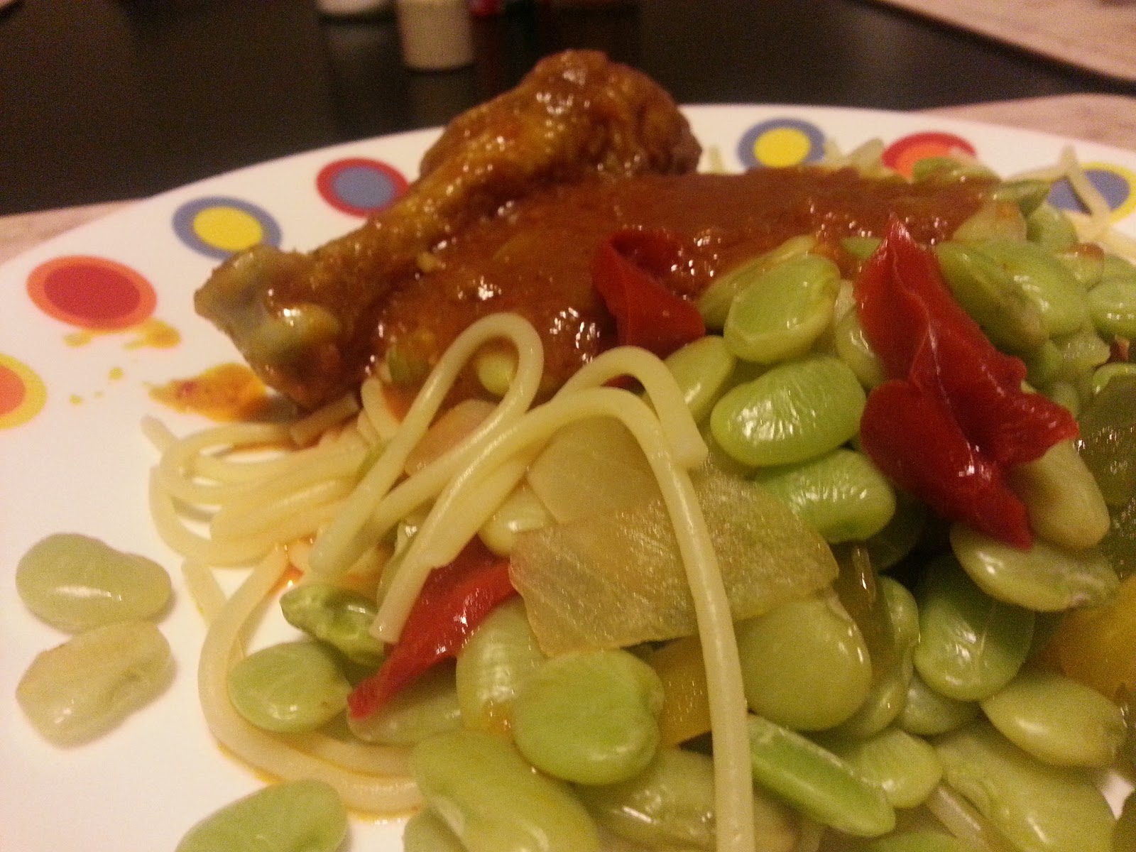 Spaghetti and Tomato Sauce with Green Lima Beans