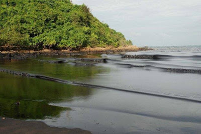 Oil spill on Koh Samed beach