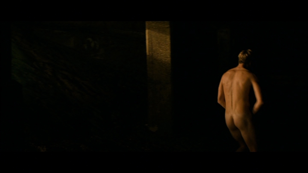 Ed Speleers & Luke Pasqualino - Shirtless & Naked in "Love Bit...