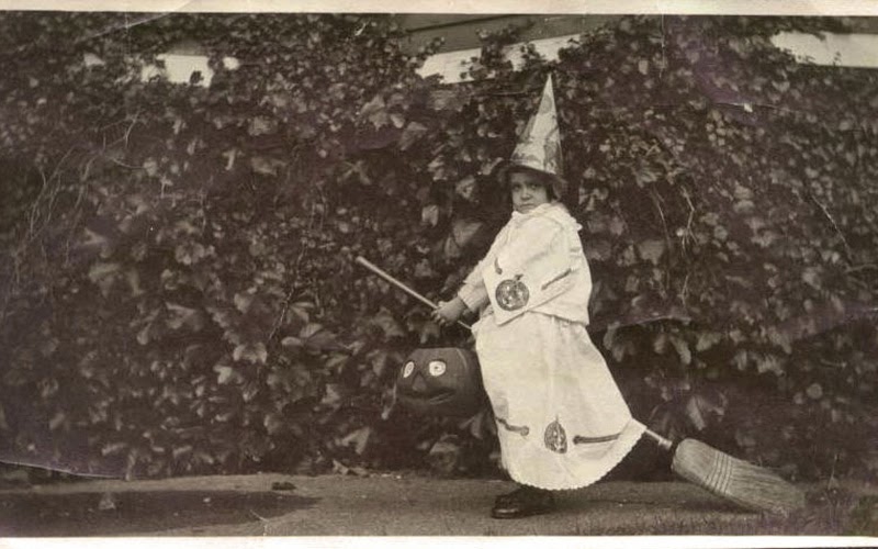 the tiny witch and the halloween the tiny witch and the halloween