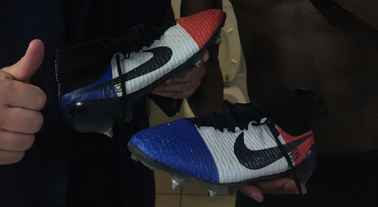 nike react element 55 blanche et bleu