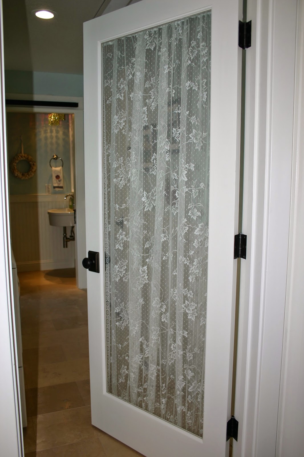 Home is Where the Heart is English Ivy Lace Door Panel