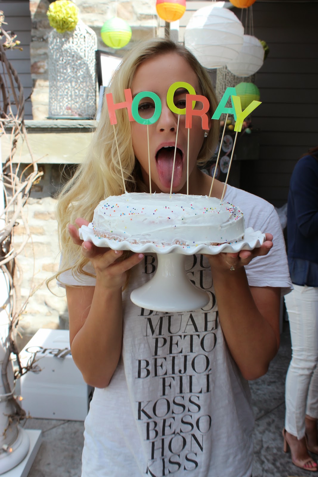 BELLA IN BERLIN april showers and may brides