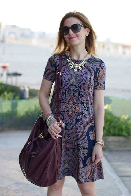 paisley print, asos dress, marc by marc jacobs too hot to handle, fashion and cookies