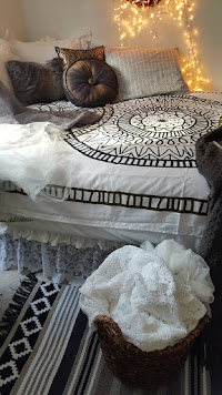 The "Urban Outfitter" boho room - click to see