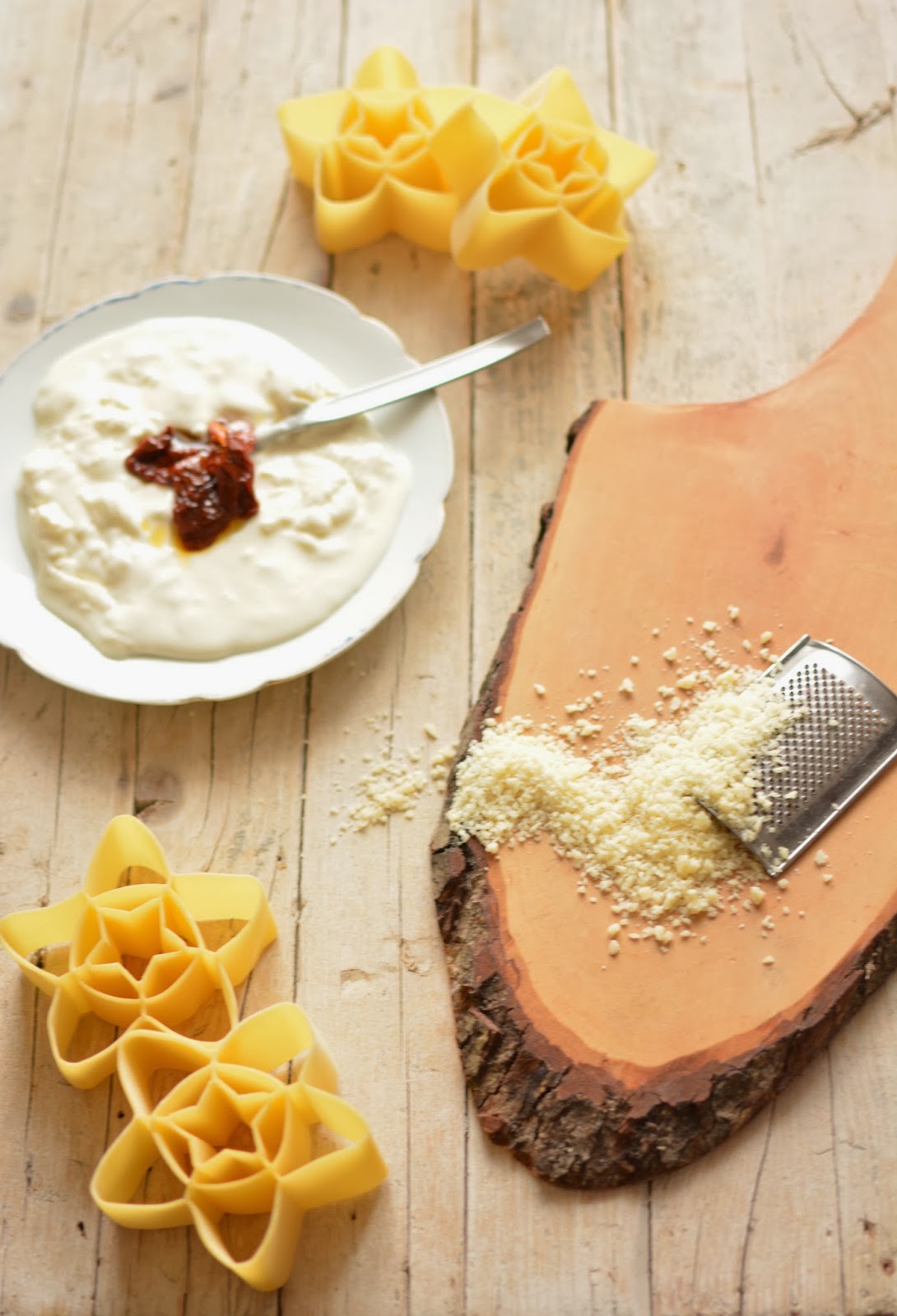 L'Omin di Panpepato Gratin di Pasta con Finocchiona e Pomodori Secchi