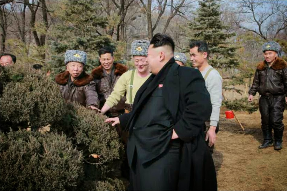 النشاطات العسكريه للزعيم الكوري الشمالي كيم جونغ اون .......متجدد  - صفحة 2 Kim%2BJong-un%2Bvisited%2Bthe%2BKorean%2BPeople's%2BArmy%2BGolden%2BHelmet%2Bforce%2B6