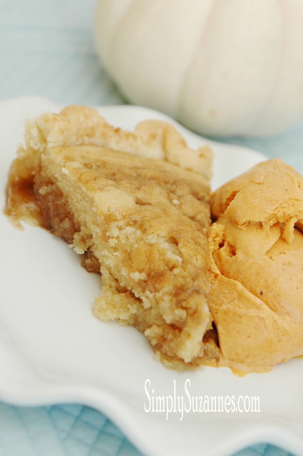 Simply Suzanne's AT HOME snickerdoodle pie