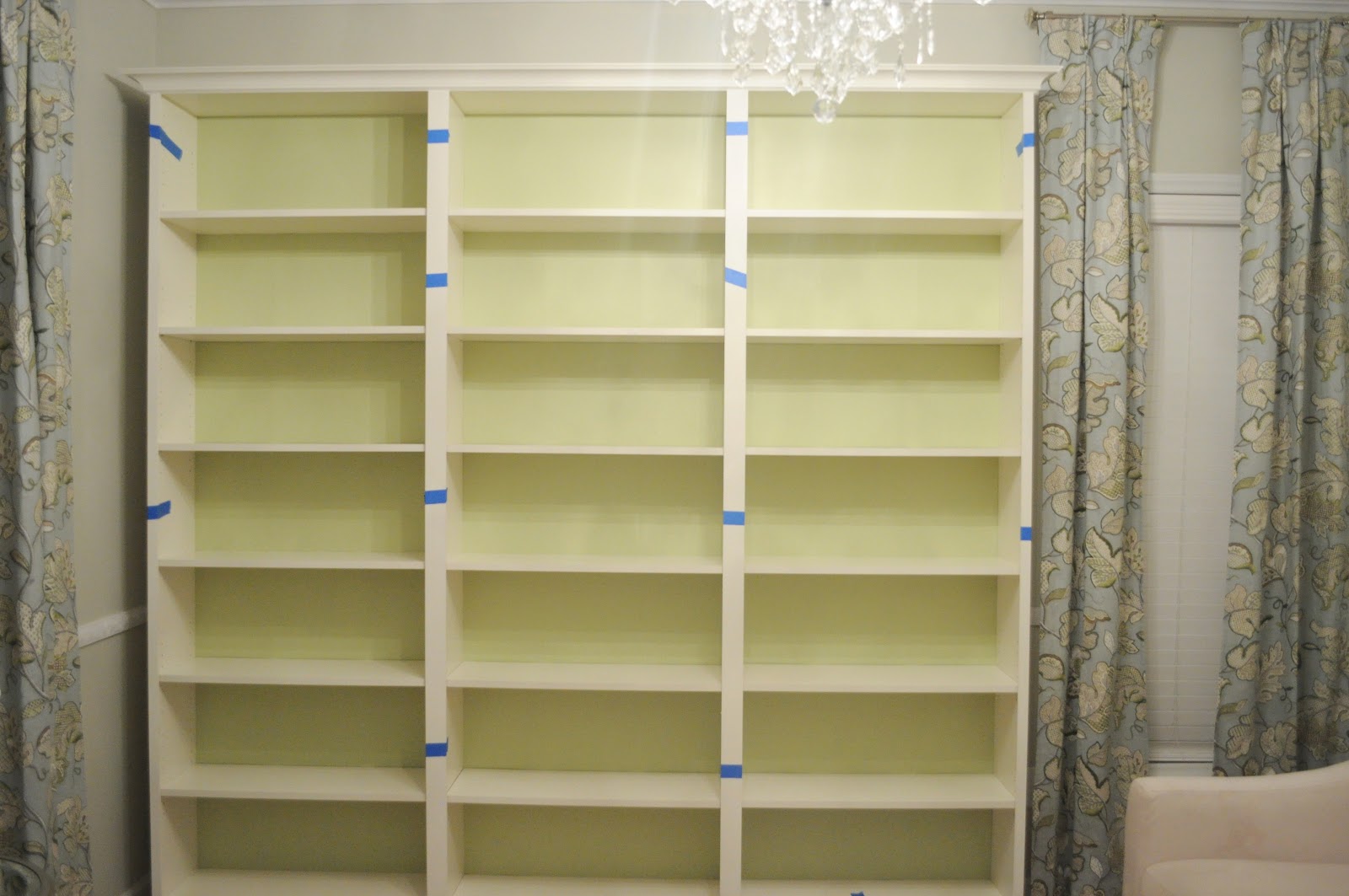Not So Newlywed Mcgees Built In Bookshelves Adding The Trim Pieces Between Bookshelves