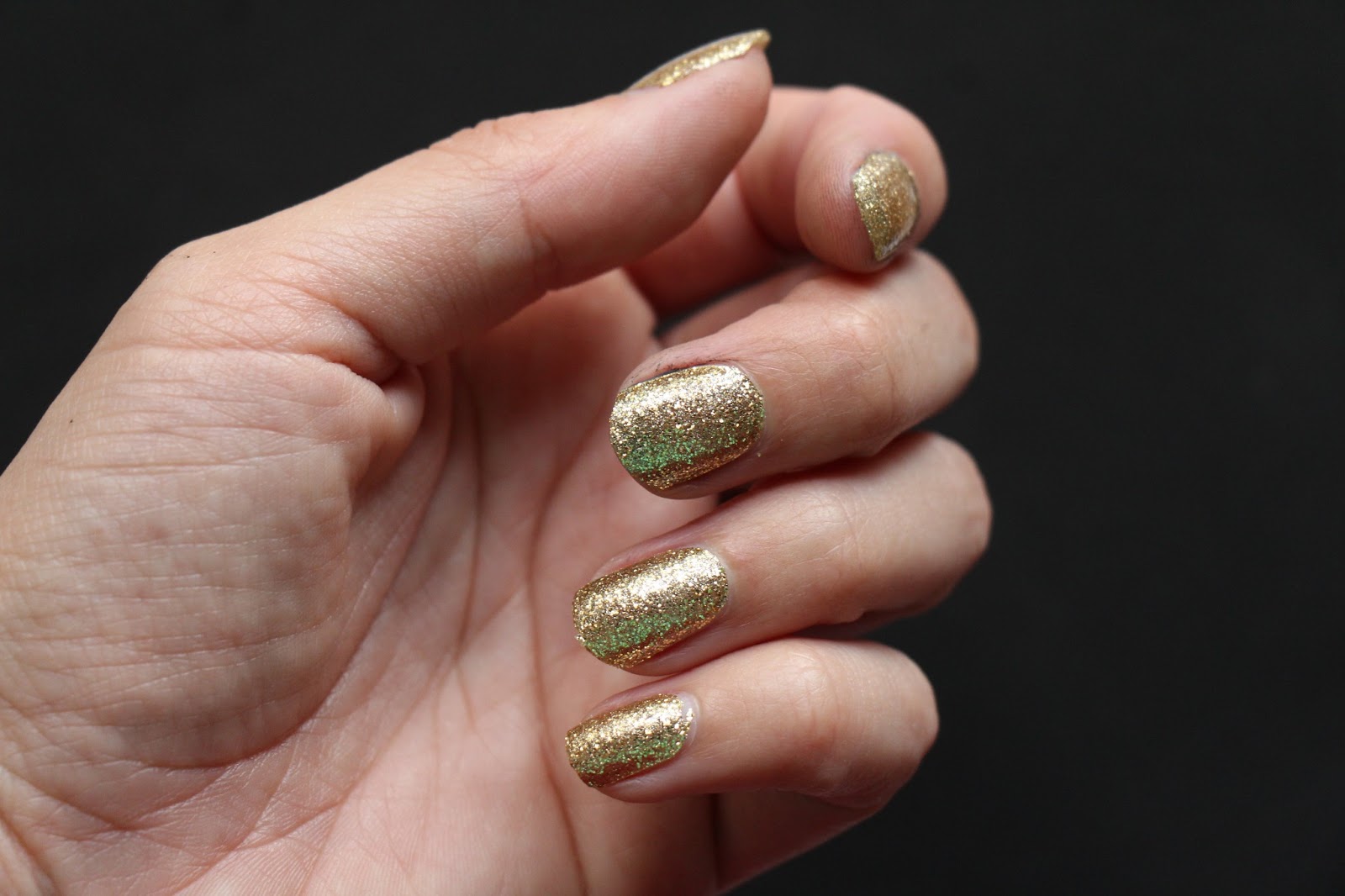 Grosgrain Salon Effects Nail Strips How To and Contest!
