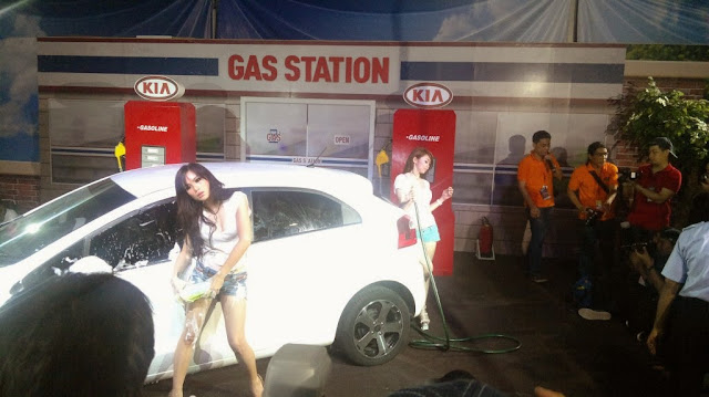 Sandra Cherie - Sexy Car Wash - IIMS 2013