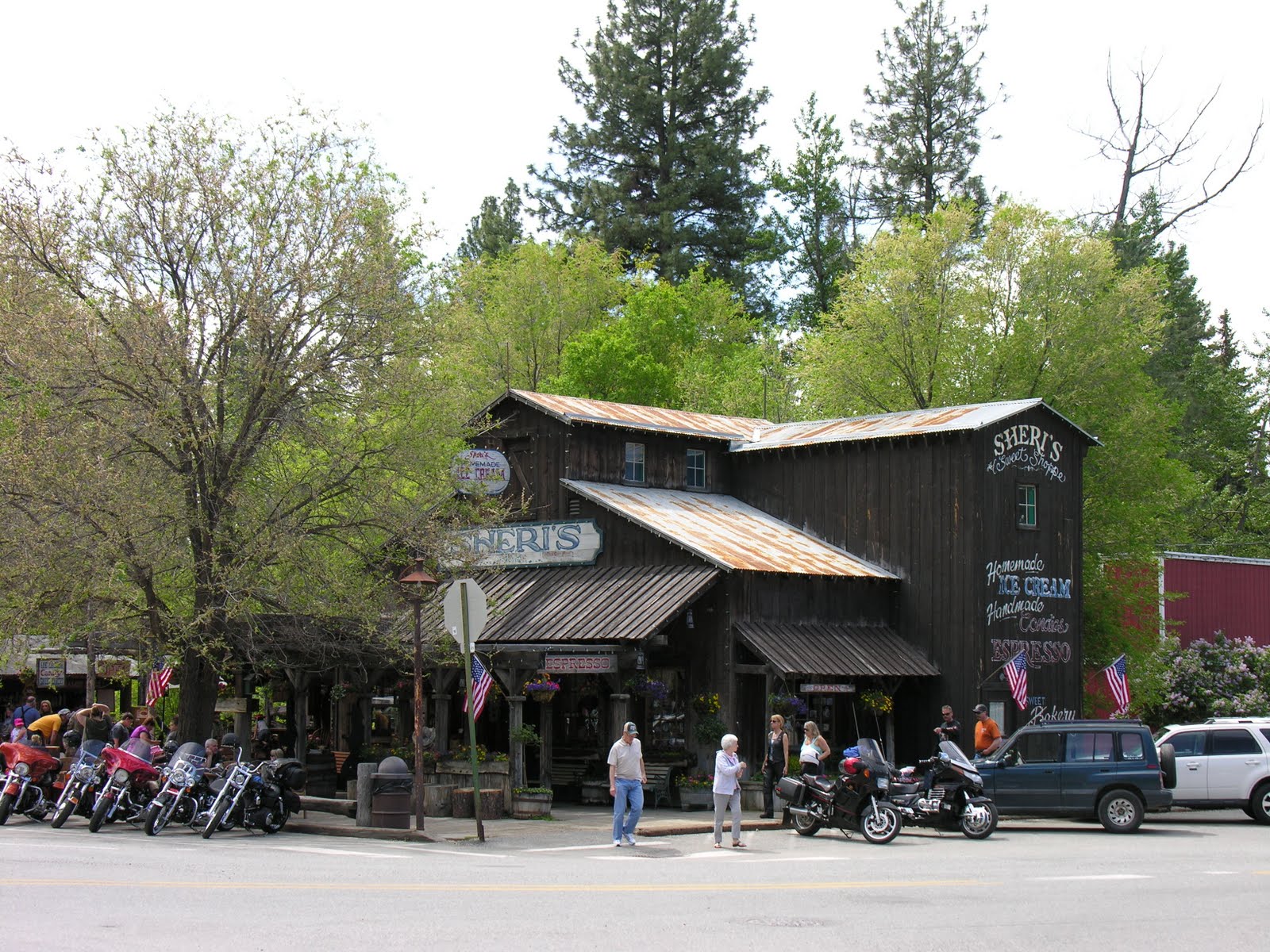 Cal & Rachel Litwiller's Adventures Rest Day in Winthrop, WA