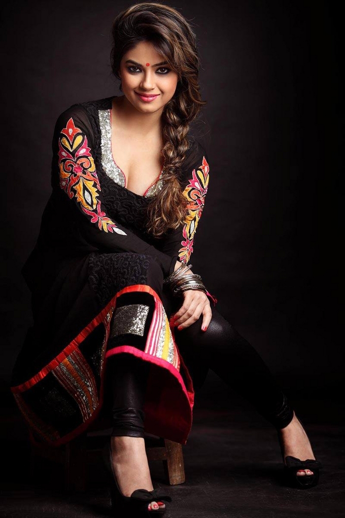 Meera Chopra Spicy Stills Meera Chopra Spicy Stills