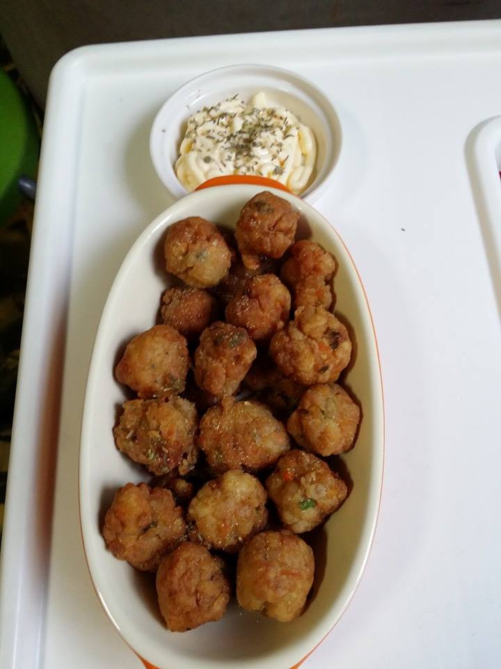 Deep Fried Meatballs by Agnes Yue