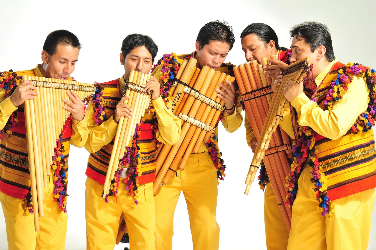 Ureuk World Music House Day 32 Bolivia (Pan Pipes / Zamponas)