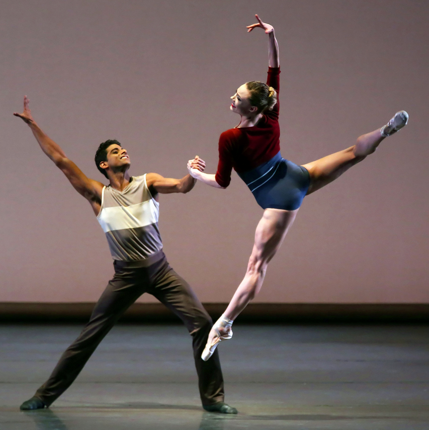  WOMEN's muscular ATHLETIC LEGS especially CALVES daily update! Ballerinas with Large