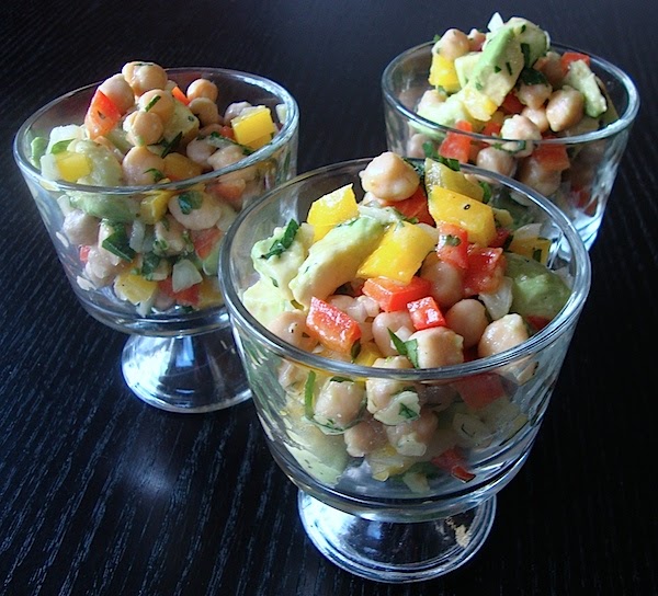 Mia's Domain Garbanzo Avocado Pepper Salad