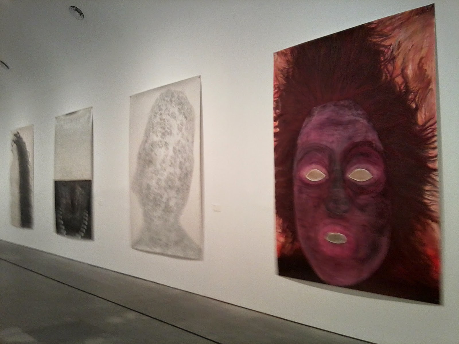 ELLY_STRIK_MUSEO_REINA_SOFÍA_VOA_GALLERY_BLOG_DE_ARTE Elly Strik, Museo Reina Sofía, MNCARS, Fantasmas, Novias, y otros compañeros, Exposiciones, Madrid, Goya, Freud, Voa Gallery, Blog de arte, Arte contemporáneo, Yvonne Brochard