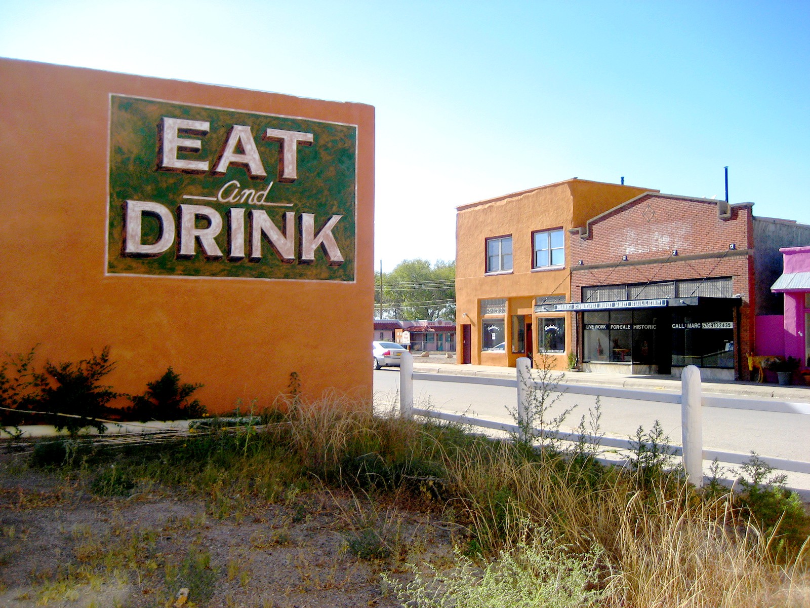 Living Rootless Carrizozo, New Mexico Just a Bite