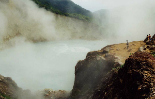 Кипящее озеро в Доминикане \ Boiling Lake in the Dominican Republic Guatemala Best Hd wallpapers, foto, picture, обои в высоком качестве хд, Красочные фотографии райских озер для рабочего стола,  места где стоит побывать, озера мира, смотреть фотографии озер