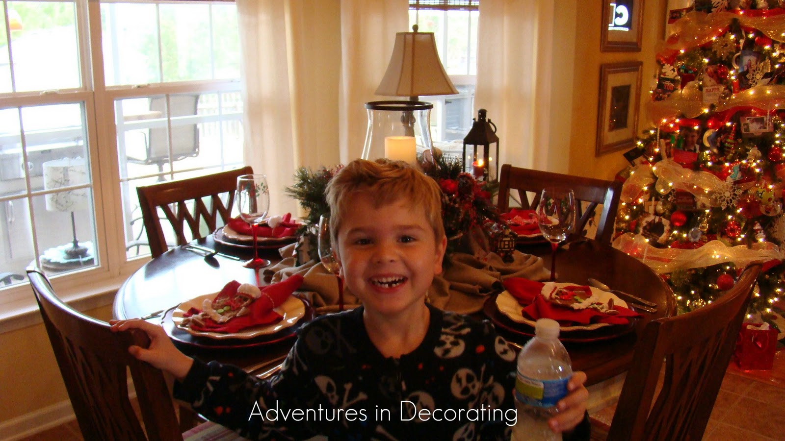 Adventures in Decorating: Off to the Christmas Breakfast Area